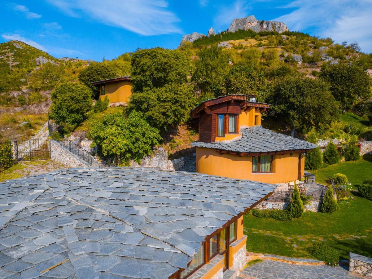 Eco Village Under The Cliffs Ilindentsi Exteriör bild