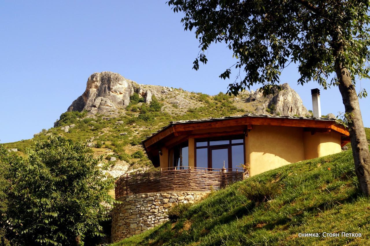 Eco Village Under The Cliffs Ilindentsi Exteriör bild